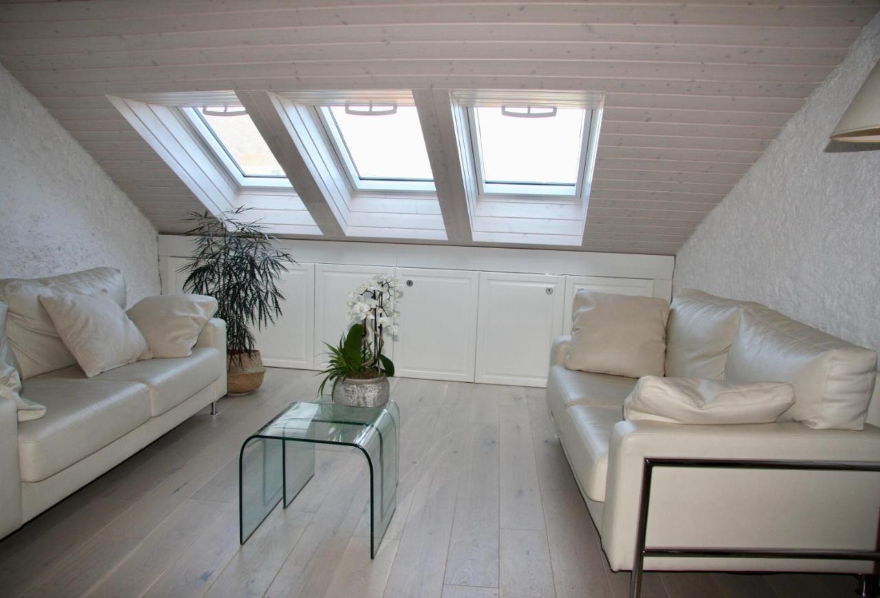 Duplex Allegro ลาเนอเวอวีลล์ ภายนอก รูปภาพ